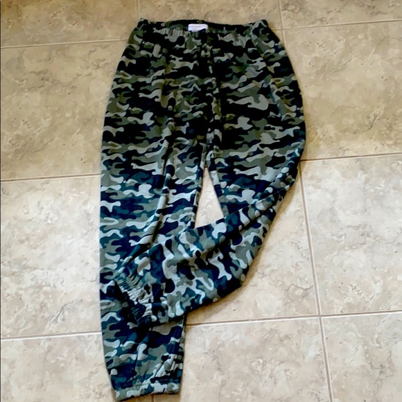 Spiritual Gangster camo joggers, S ( brand new) - Picture 2 of 6